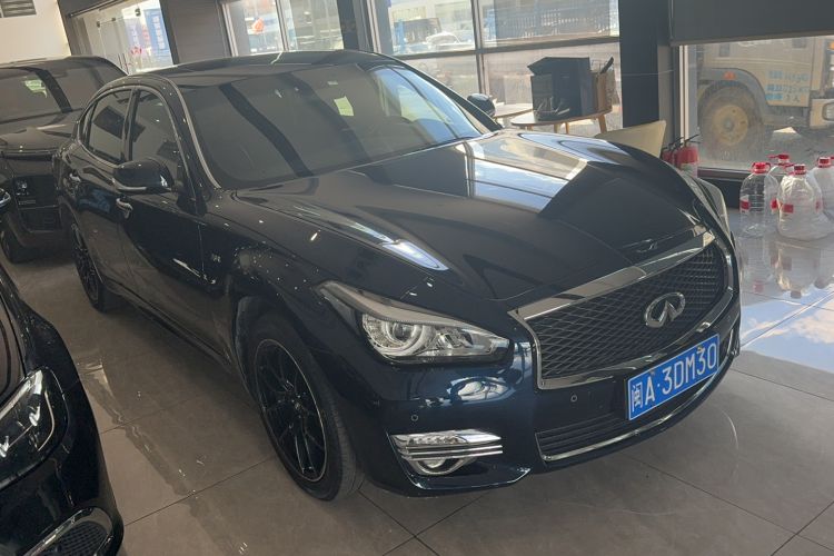 Used Infiniti Q70 2019 Q70L 2.0T Elite Plus Version Front Right 45 Deg