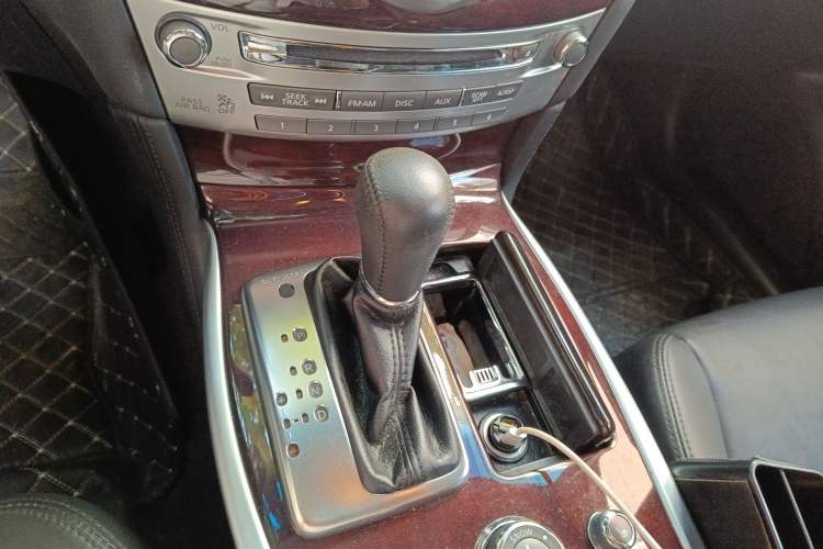 Used Infiniti Q70 2019 Q70L 2.0T Elite Plus Version Gear Lever
