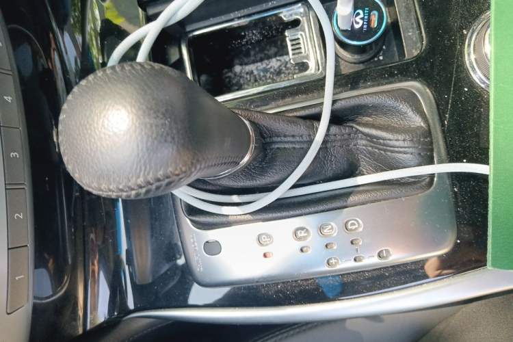 Used Infiniti Q70 2019 Q70L 2.0T Elite Edition Gear Lever