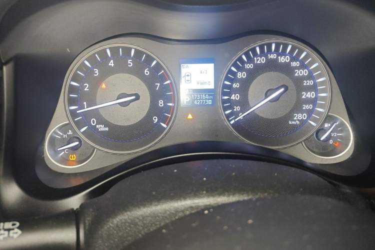 Used Infiniti Q70 2019 Q70L 2.0T Elite Plus Version Instrument Cluster