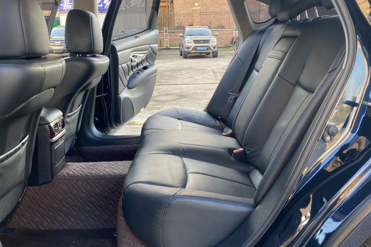 Used Infiniti Q70 2019 Q70L 2.0T Elite Edition Interior 3