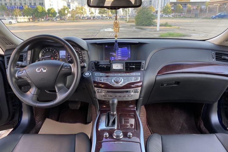 Used Infiniti Q70 2019 Q70L 2.0T Elite Edition Interior 4