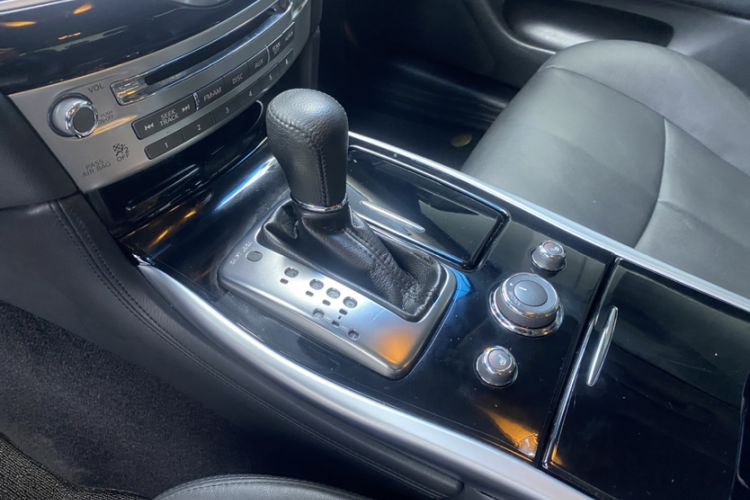 Used Infiniti Q70 2019 Q70L 2.0T Elite Edition Interior 6