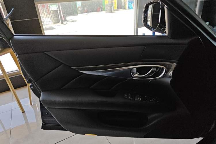 Used Infiniti Q70 2019 Q70L 2.0T Elite Plus Version Left Front Door Interior