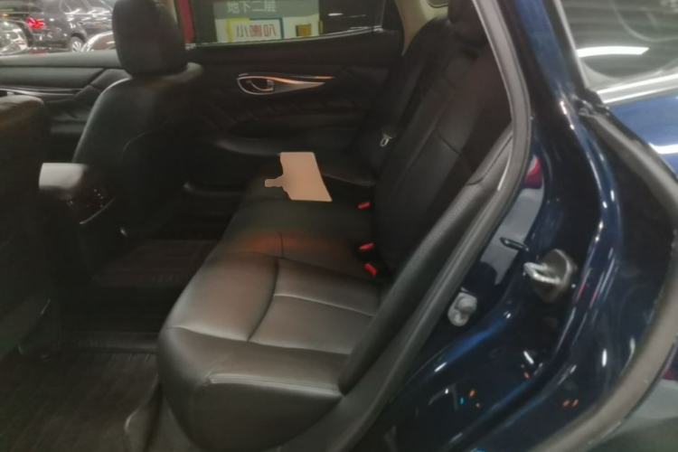 Used Infiniti Q70 2019 Q70L 2.0T Elite Plus Version Left Rear Seat