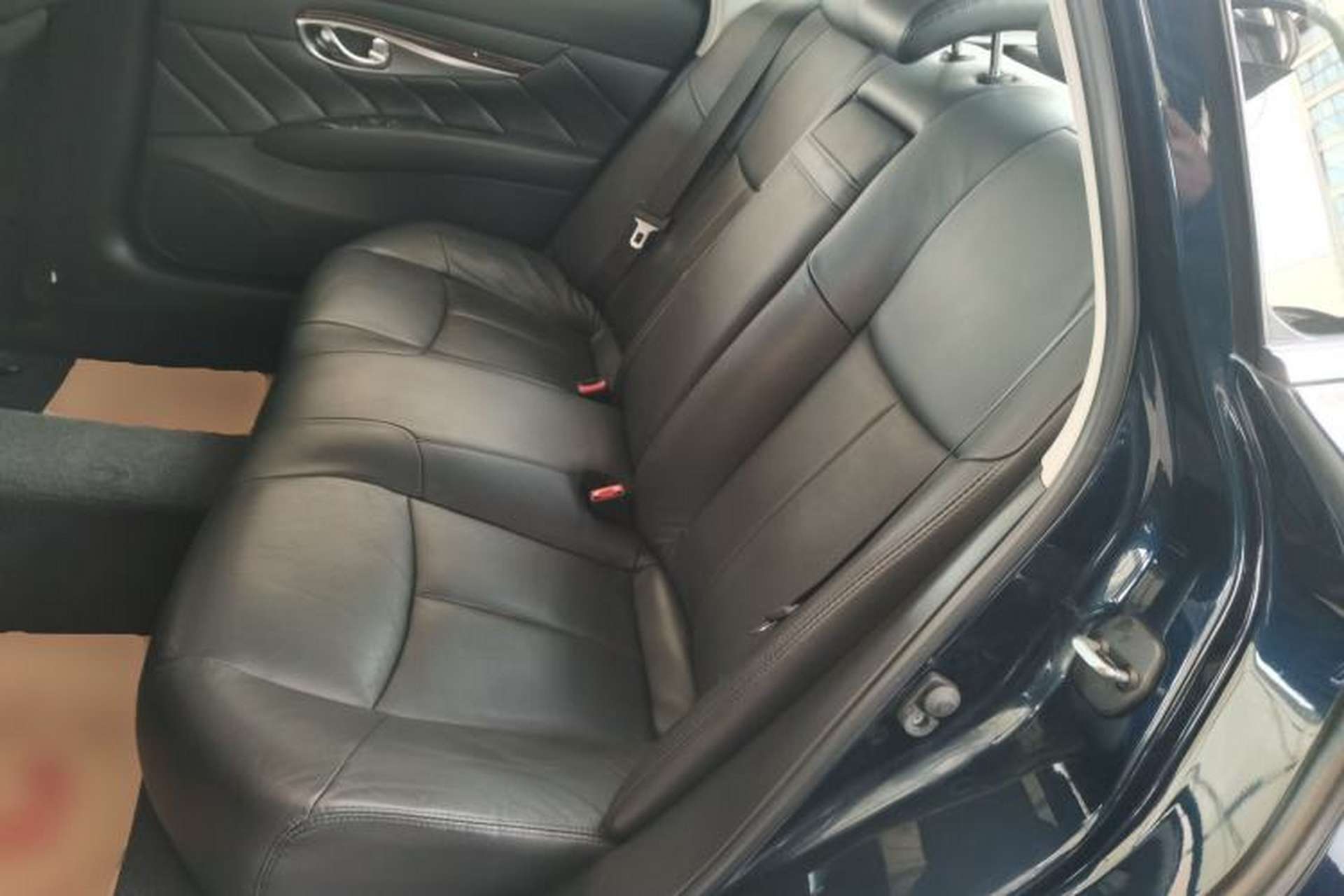 Used Infiniti Q70 2019 Q70L 2.0T Elite Plus Version Left Rear Seat