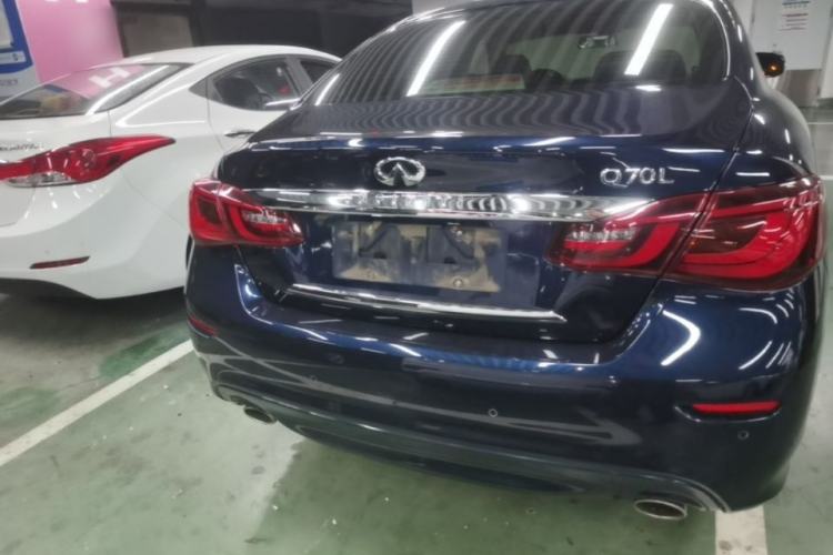 Used Infiniti Q70 2019 Q70L 2.0T Elite Plus Version Rear
