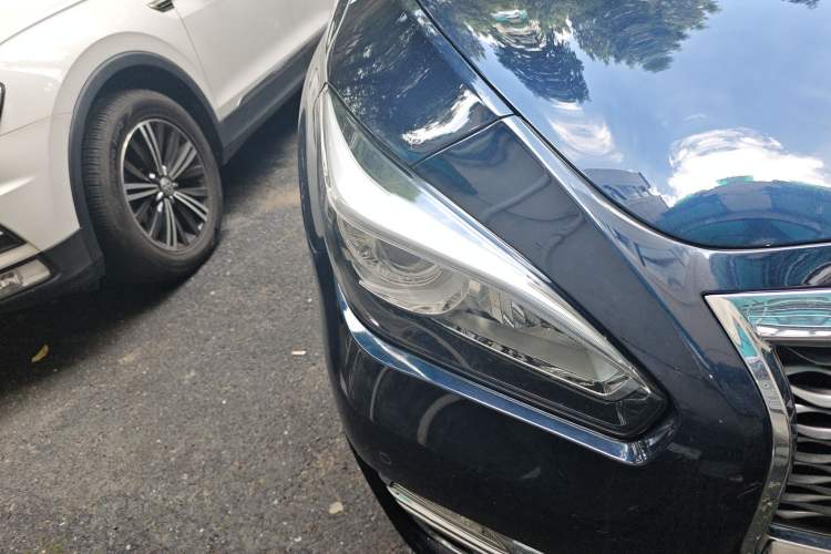 Used Infiniti Q70 2019 Q70L 2.0T Elite Plus Version Right Front Headlight