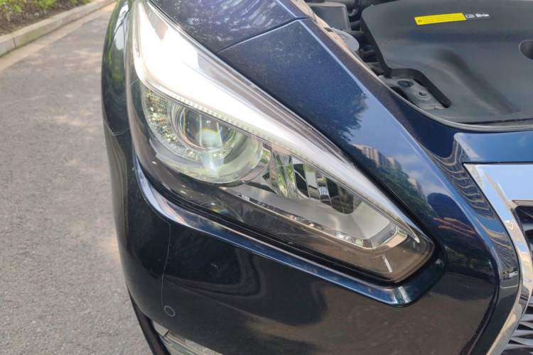 Used Infiniti Q70 2019 Q70L 2.0T Enjoyment Edition Right Front Headlight