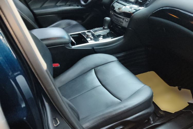 Used Infiniti Q70 2019 Q70L 2.0T Elite Edition Right Front Seat