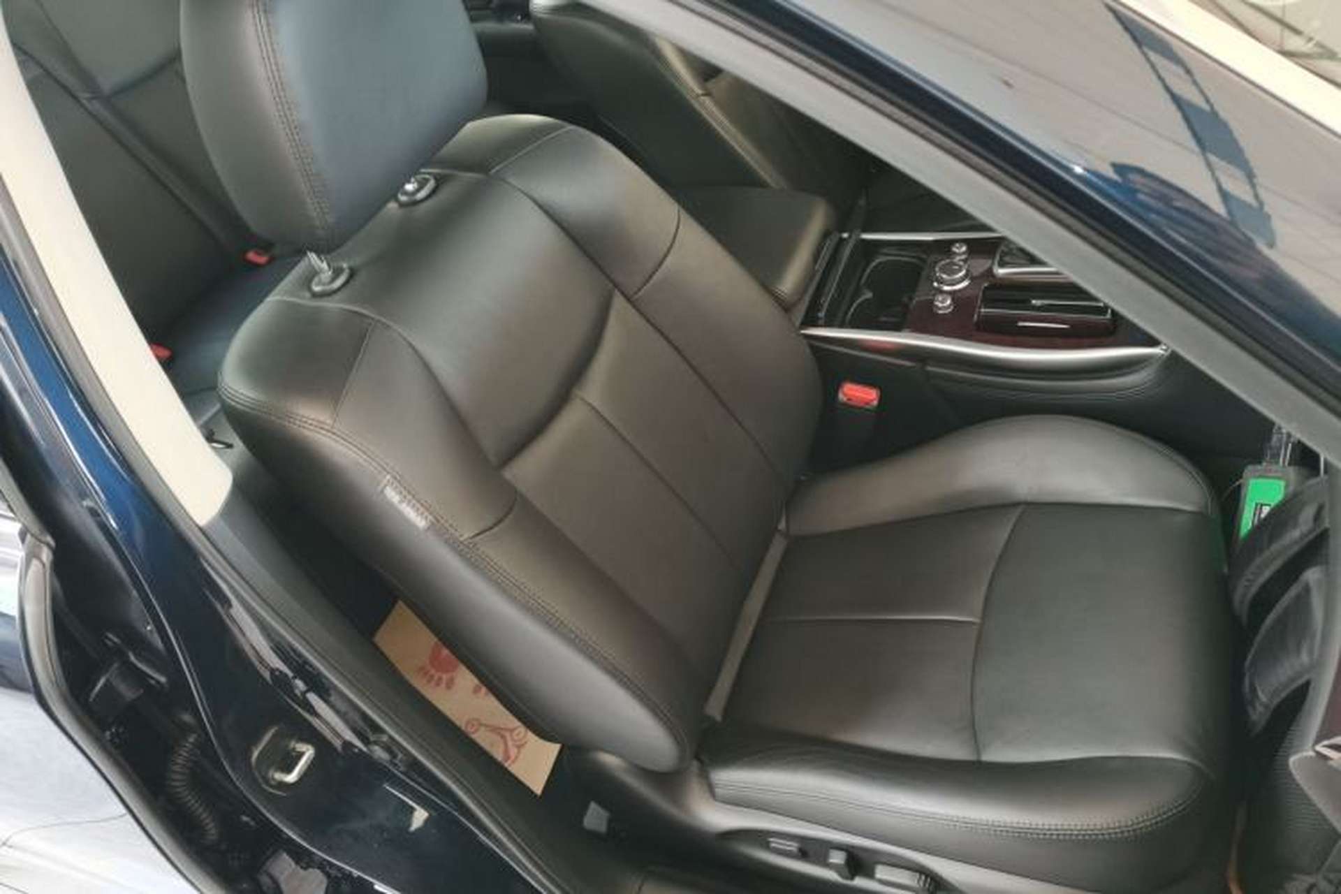 Used Infiniti Q70 2019 Q70L 2.0T Elite Plus Version Right Front Seat
