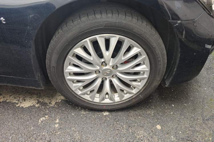 Used Infiniti Q70 2019 Q70L 2.0T Elite Plus Version Right Front Wheel Hub