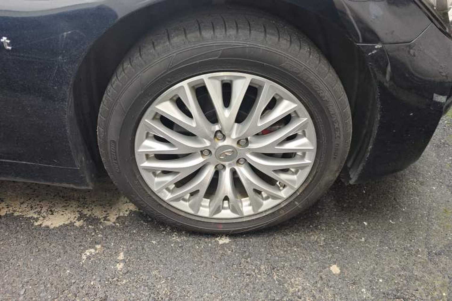 Used Infiniti Q70 2019 Q70L 2.0T Elite Plus Version Right Front Wheel Hub