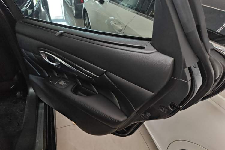 Used Infiniti Q70 2019 Q70L 2.0T Elite Plus Version Right Rear Door Interior