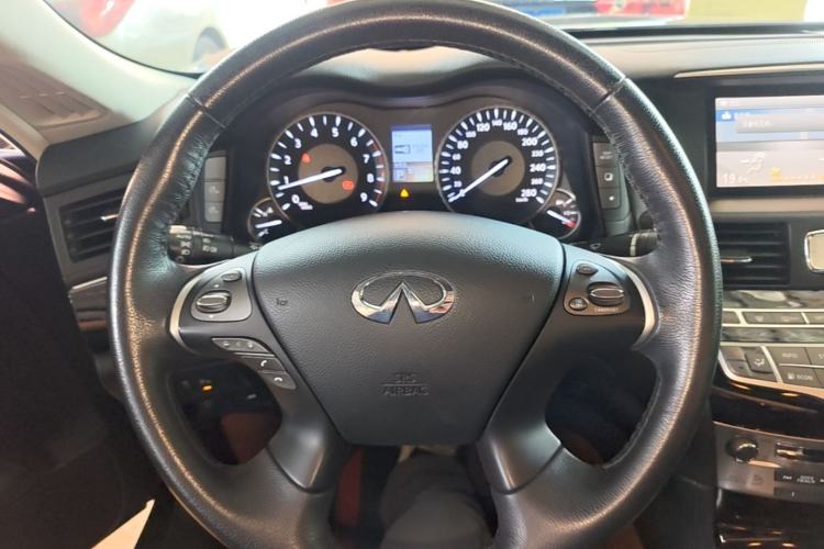 Used Infiniti Q70 2019 Q70L 2.0T Elite Edition Steering Wheel
