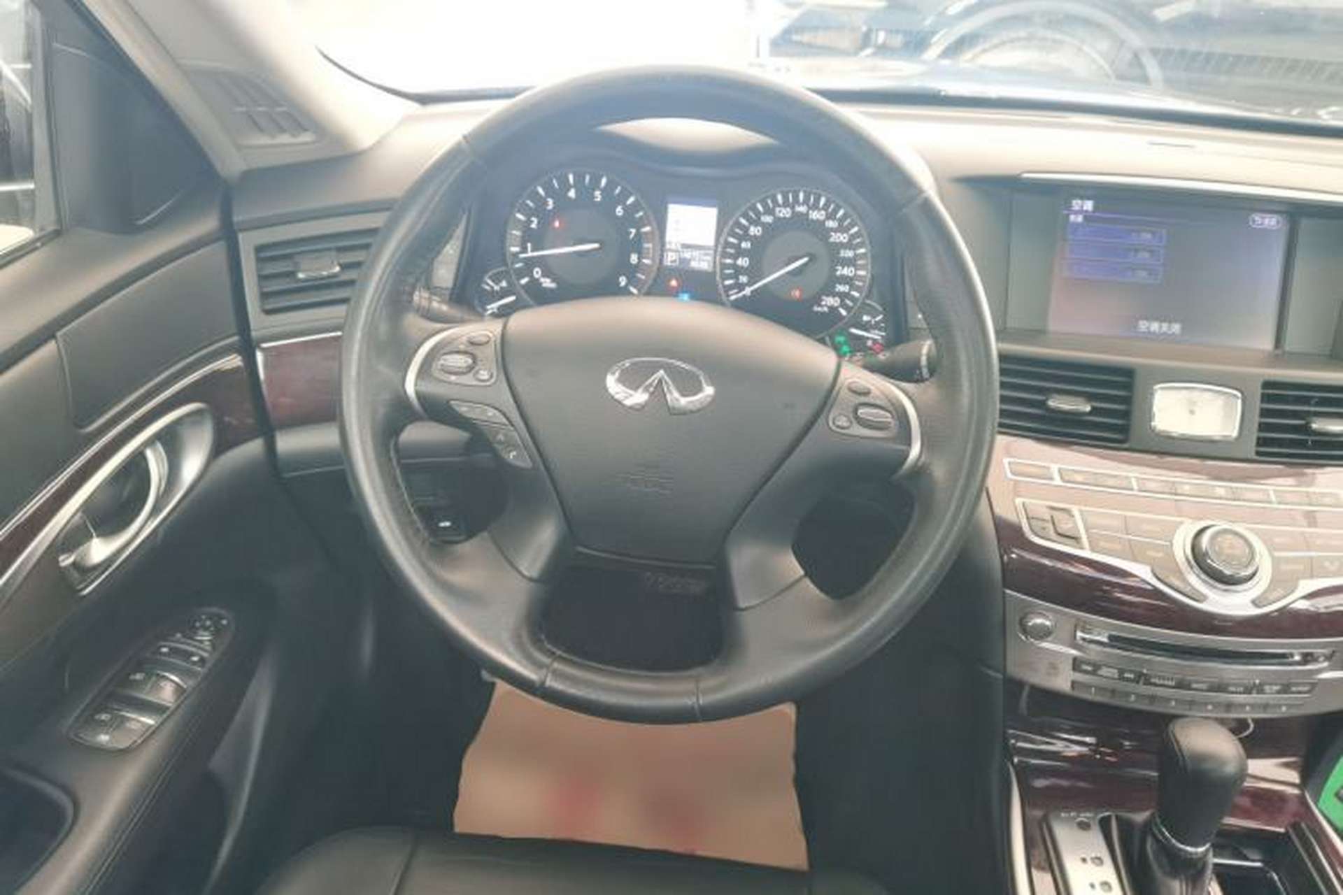 Used Infiniti Q70 2019 Q70L 2.0T Elite Plus Version Steering Wheel
