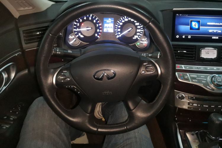Used Infiniti Q70 2019 Q70L 2.0T Enjoyment Edition Steering Wheel