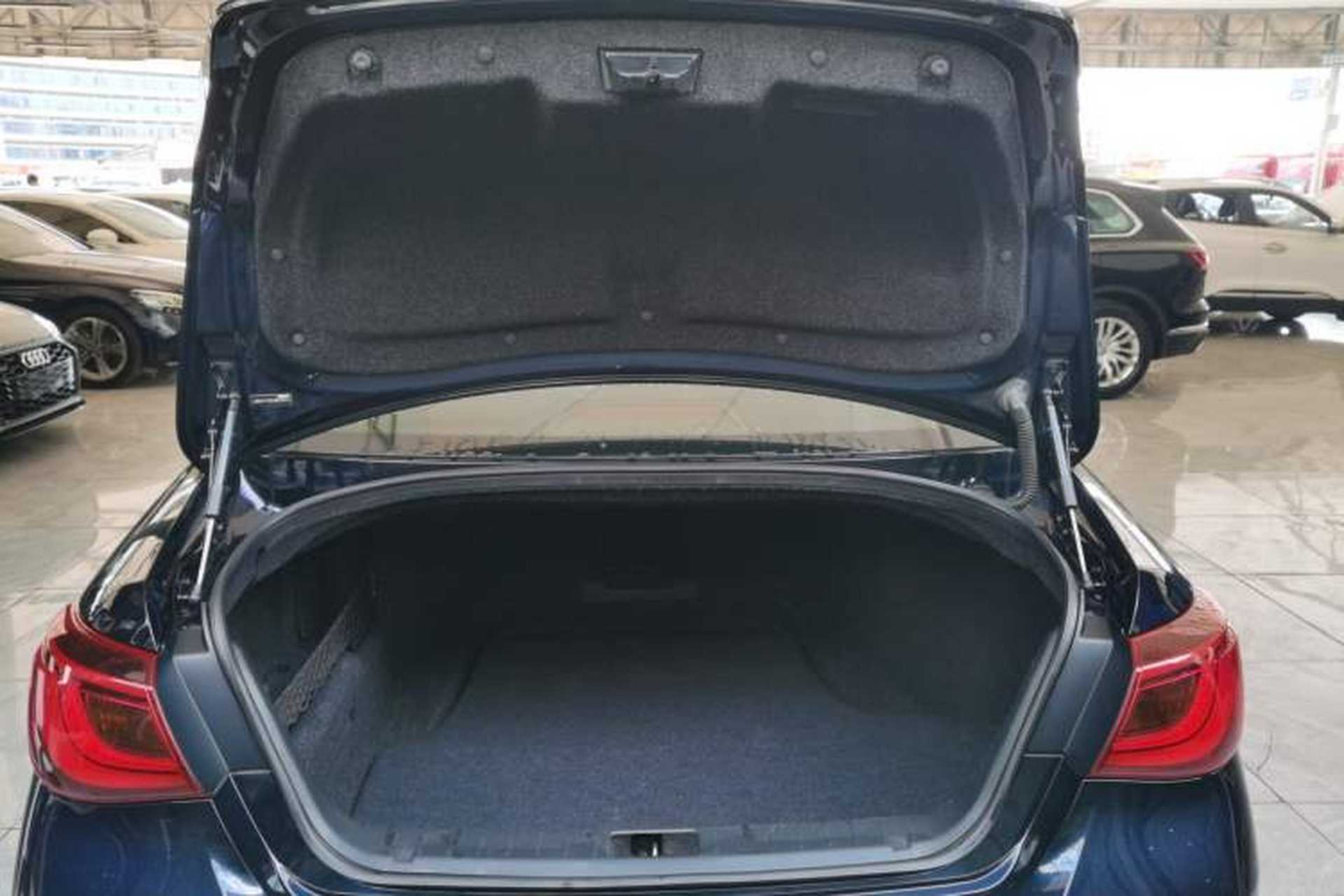 Used Infiniti Q70 2019 Q70L 2.0T Elite Plus Version Trunk