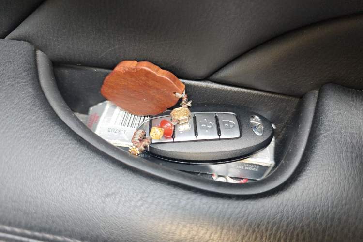 Used Infiniti Q70 2019 Q70L 2.0T Elite Plus Version Vehicle Key