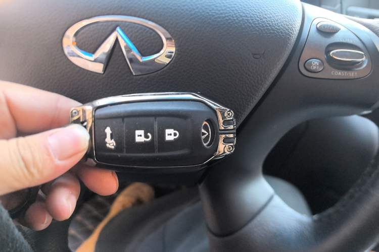 Used Infiniti Q70 2019 Q70L 2.0T Enjoyment Edition Vehicle Key