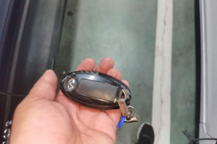 Used Infiniti Q70 2019 Q70L 2.0T Elite Plus Version Vehicle Key