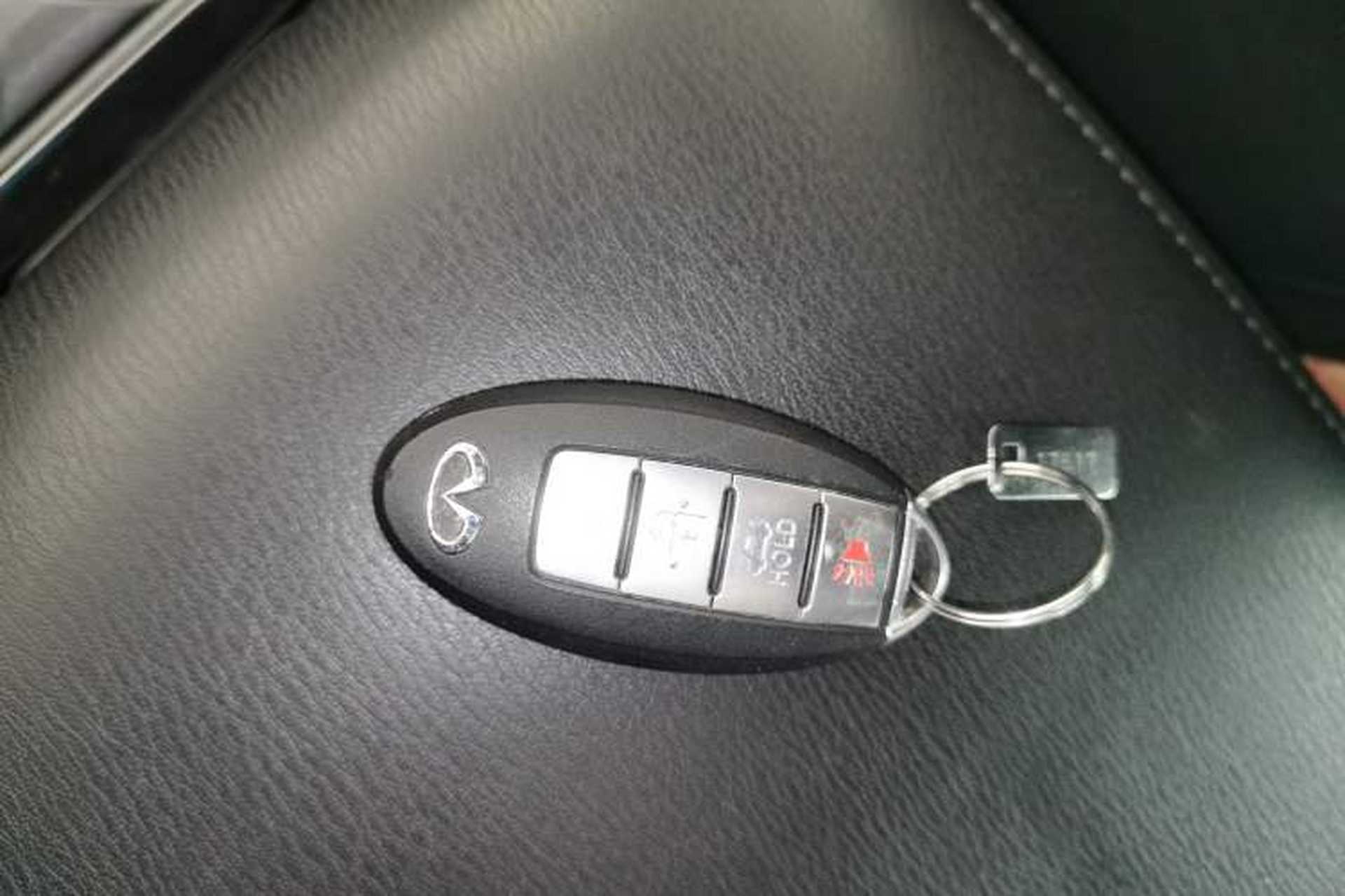 Used Infiniti Q70 2019 Q70L 2.0T Elite Plus Version Vehicle Key