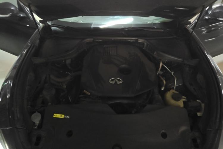 Used Infiniti Q70 2019 Q70L 2.0T Enjoyment Edition PLUS Engine Bay