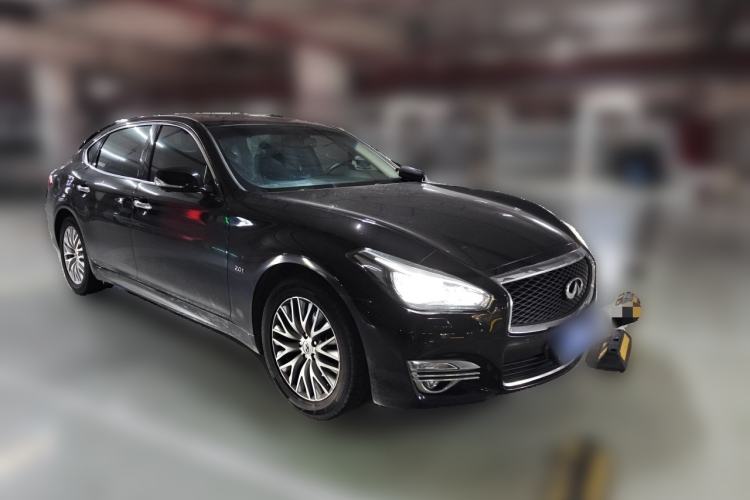 Used Infiniti Q70 2019 Q70L 2.0T Enjoyment Edition PLUS Front Right 45 Deg