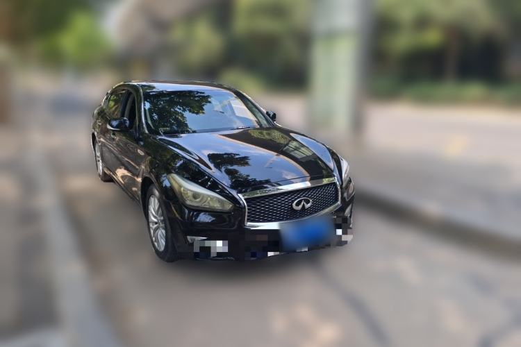 Used Infiniti Q70 2019 Q70L 2.0T Elite Plus Version Front Right 45 Deg