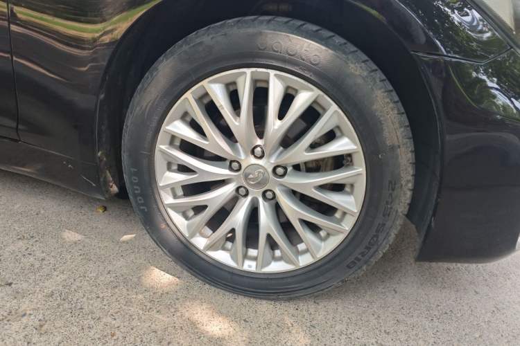 Used Infiniti Q70 2019 Q70L 2.0T Elite Plus Version Right Front Wheel Hub