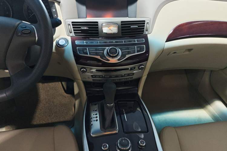 Used Infiniti Q70 2019 Q70L 2.0T Elite Plus Version Gear Lever