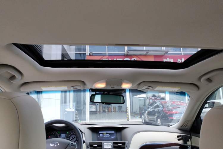 Used Infiniti Q70 2019 Q70L 2.0T Elite Plus Version Headliner