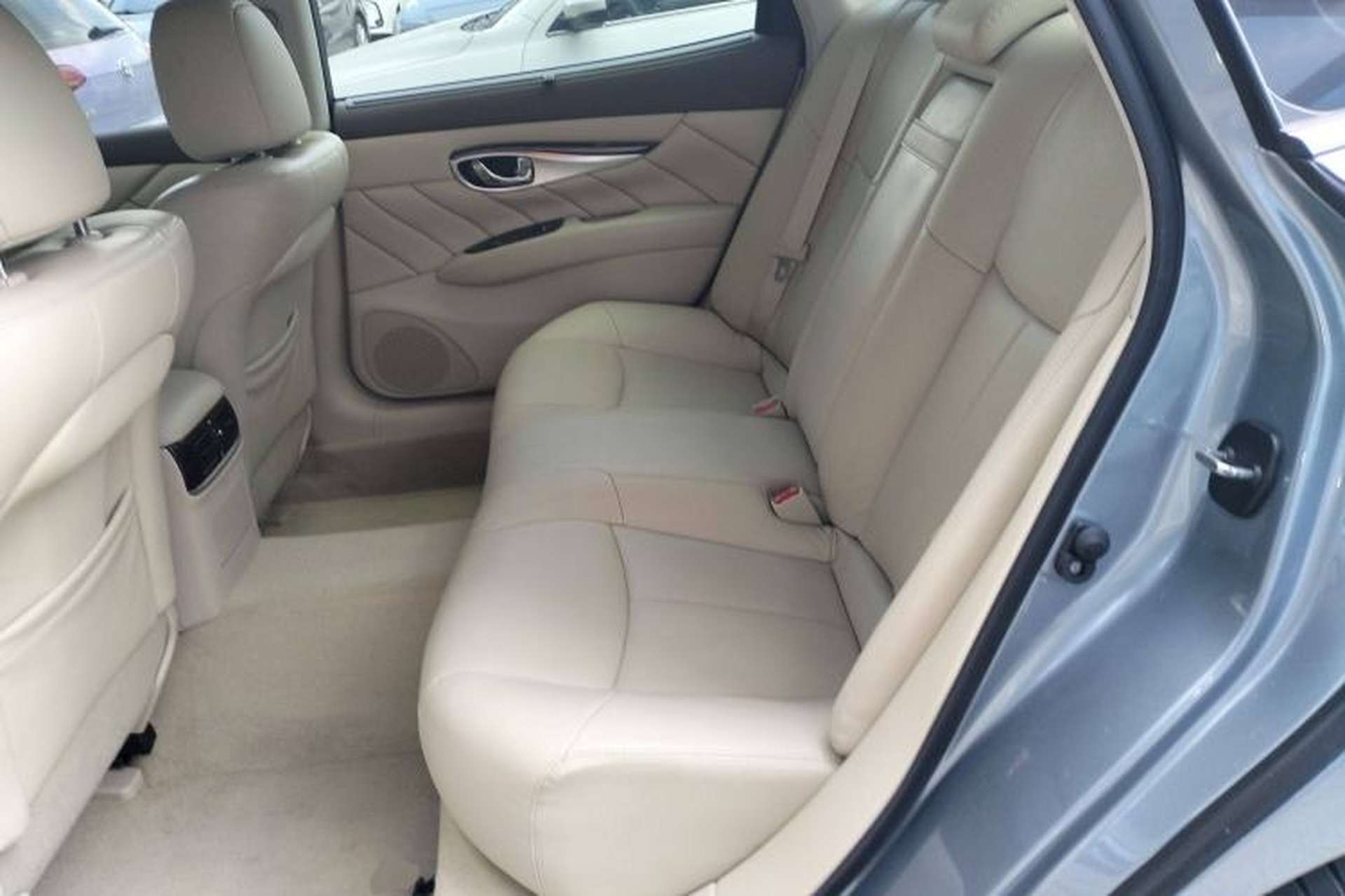 Used Infiniti Q70 2019 Q70L 2.0T Elite Plus Version Left Rear Seat