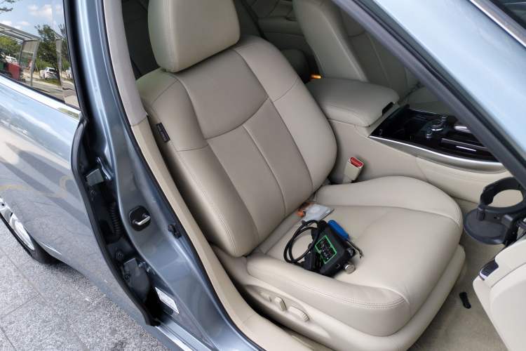 Used Infiniti Q70 2019 Q70L 2.0T Elite Plus Version Right Front Seat