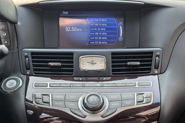 Used Infiniti Q70 2019 Q70L 2.0T Enjoyment Edition Audio And AC Panel