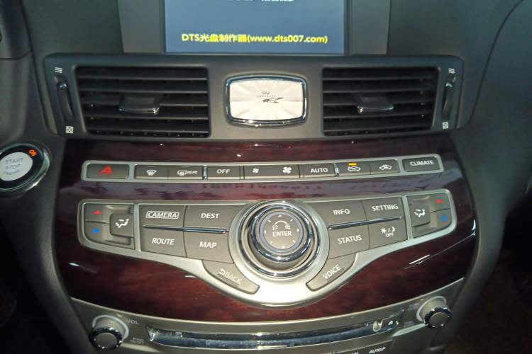 Used Infiniti Q70 2019 Q70L 2.0T Elite Plus Version Audio And AC Panel