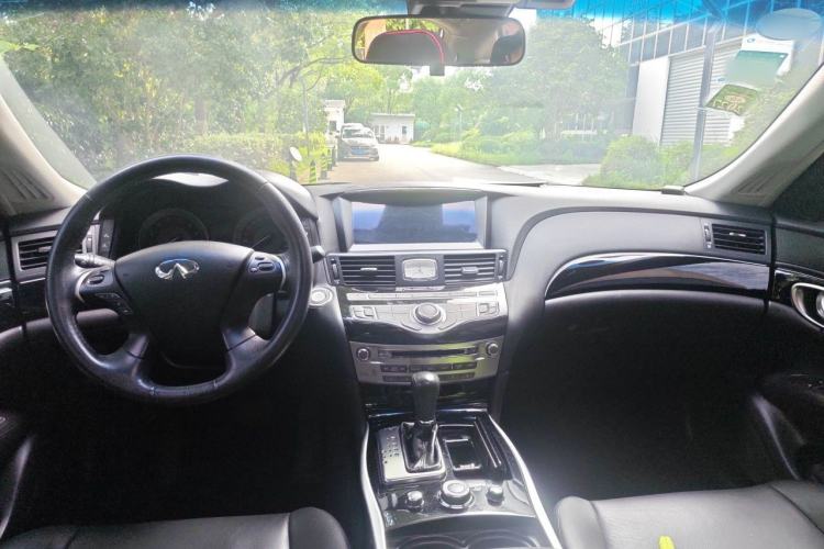 Used Infiniti Q70 2019 Q70L 2.0T Elite Edition Center Console