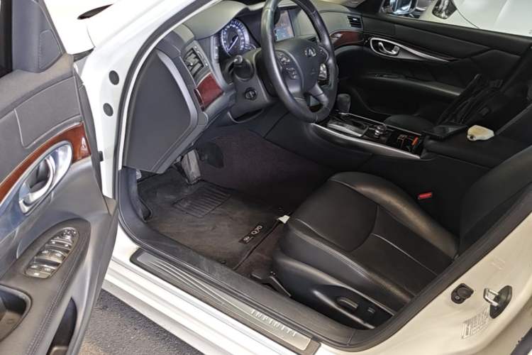 Used Infiniti Q70 2019 Q70L 2.0T Elite Plus Version Driver Seat