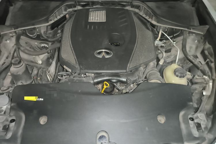 Used Infiniti Q70 2019 Q70L 2.0T Elite Edition Engine Bay