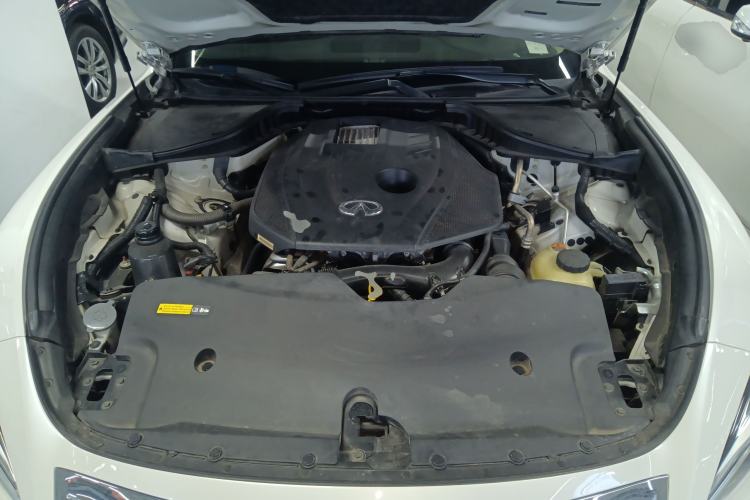 Used Infiniti Q70 2019 Q70L 2.0T Enjoyment Edition Engine Bay