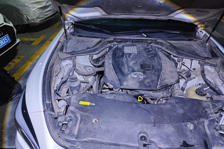 Used Infiniti Q70 2019 Q70L 2.0T Enjoyment Edition Engine Bay Right
