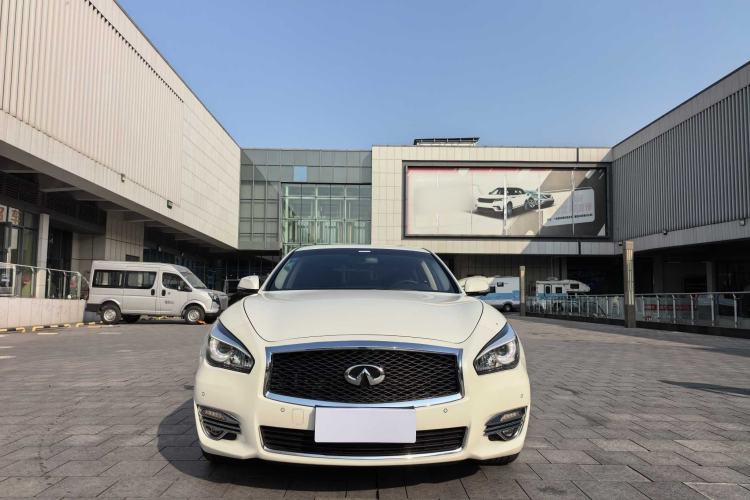 Used Infiniti Q70 2019 Q70L 2.0T Enjoyment Edition Exterior 1