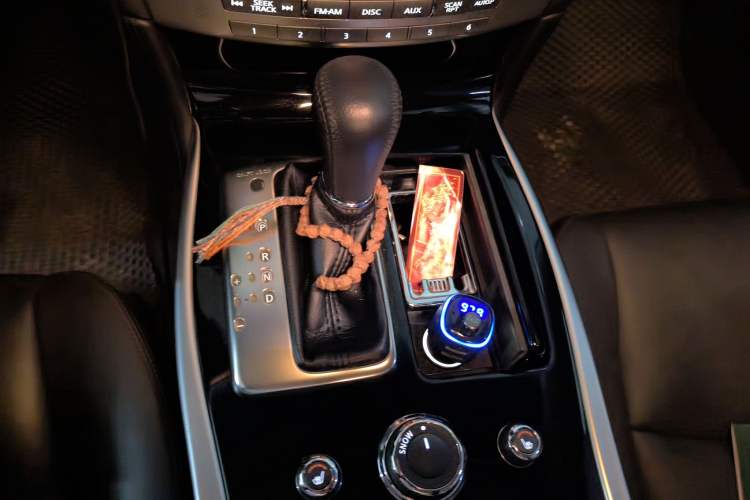 Used Infiniti Q70 2019 Q70L 2.0T Elite Edition Gear Lever