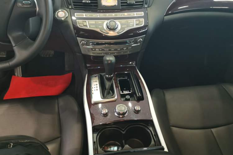 Used Infiniti Q70 2019 Q70L 2.0T Elite Plus Version Gear Lever