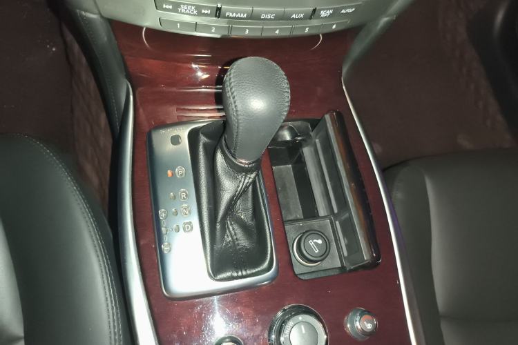 Used Infiniti Q70 2019 Q70L 2.0T Elite Edition Gear Lever