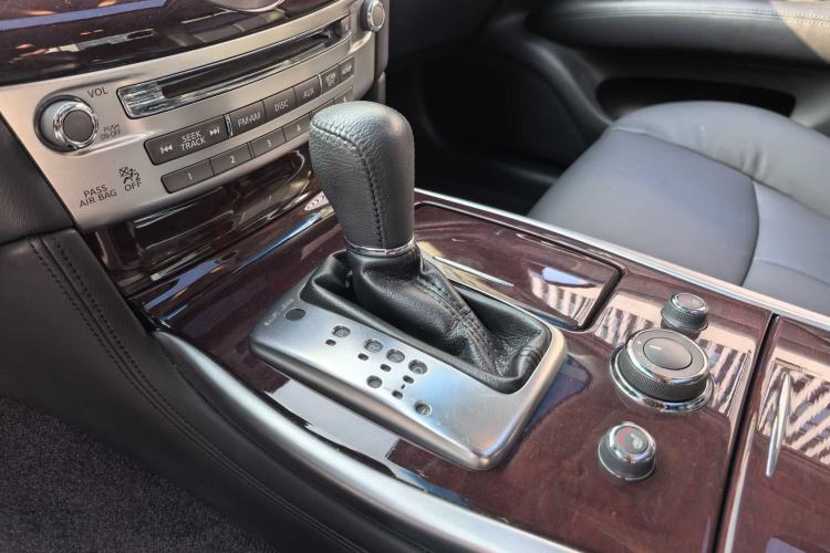 Used Infiniti Q70 2019 Q70L 2.0T Enjoyment Edition Gear Lever