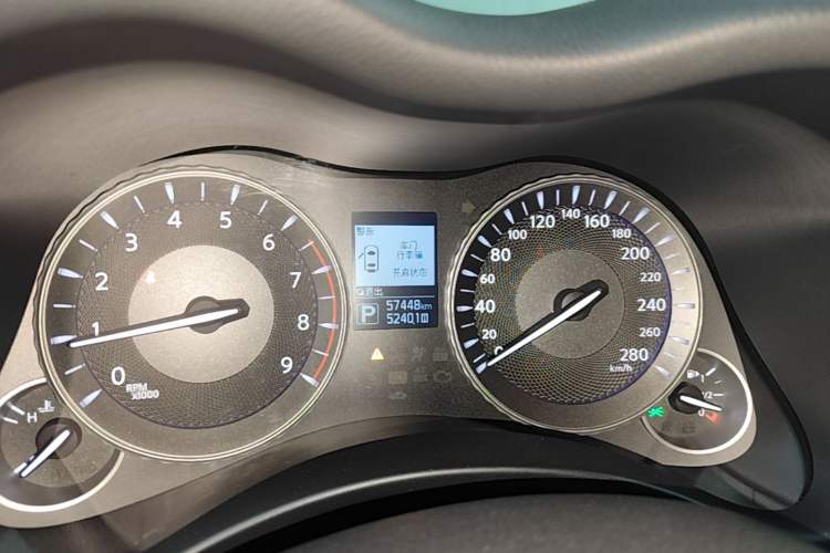 Used Infiniti Q70 2019 Q70L 2.0T Elite Plus Version Instrument Cluster