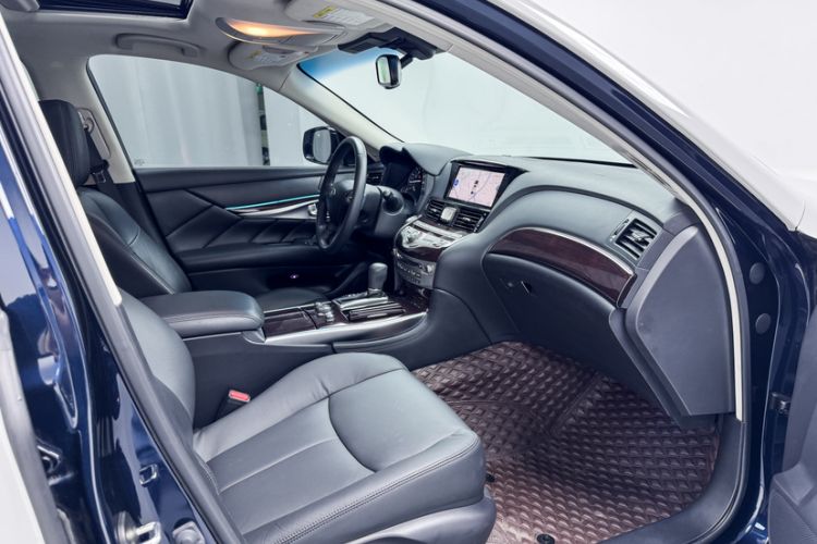 Used Infiniti Q70 2019 Q70L 2.0T Elite Edition Interior 1