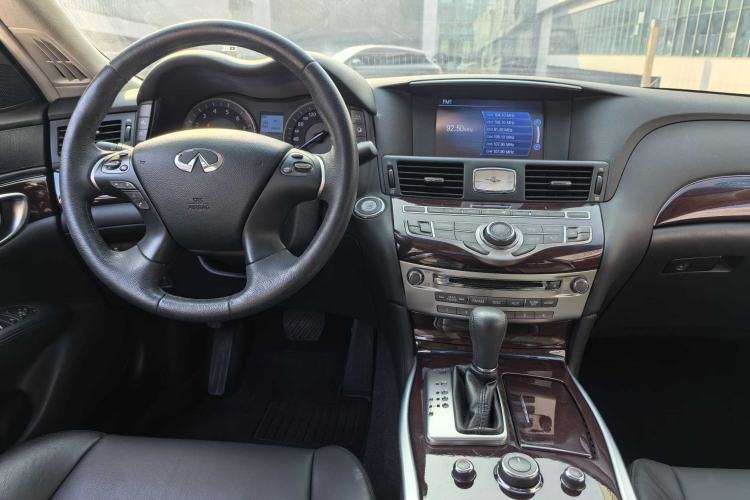 Used Infiniti Q70 2019 Q70L 2.0T Enjoyment Edition Interior 2