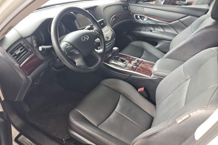 Used Infiniti Q70 2019 Q70L 2.0T Elite Plus Version Interior 3